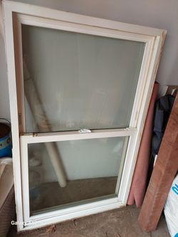 Double Hung Vinyl Window 30"W×47"Tall