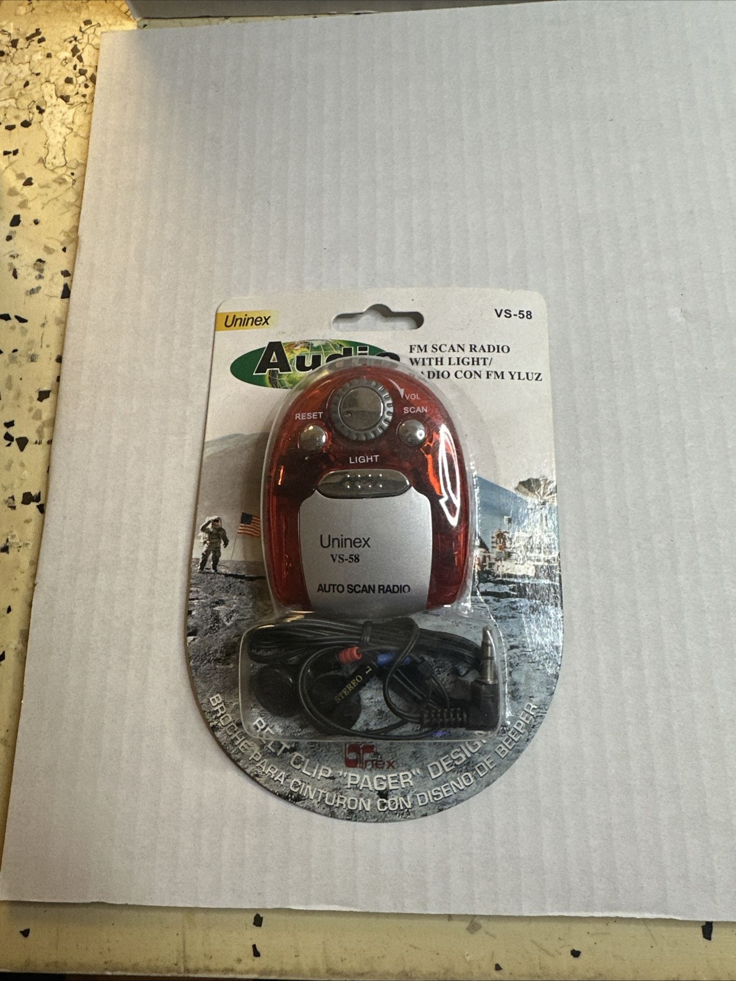 Vintage Uninex Radio Action FM Autoscan Radio Blue /Built in Penlight Brand New