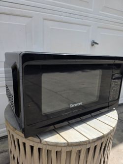 Kenmore small Microwave $25