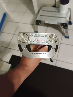 NEW SCOTTY CAMERON PUTTER. 35". STUDIO STYLE