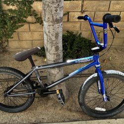BMX-Stolen Brand (Stereo)