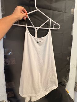 white nike t shirt size L