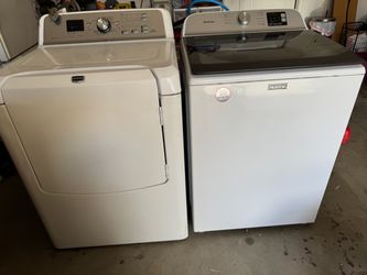 Maytag washer and dryer set