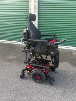 Quantum Edge Power Wheelchair with Jay Fusion Seating