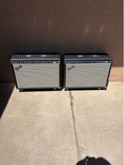 Fender ultimate chorus combo amplifiers