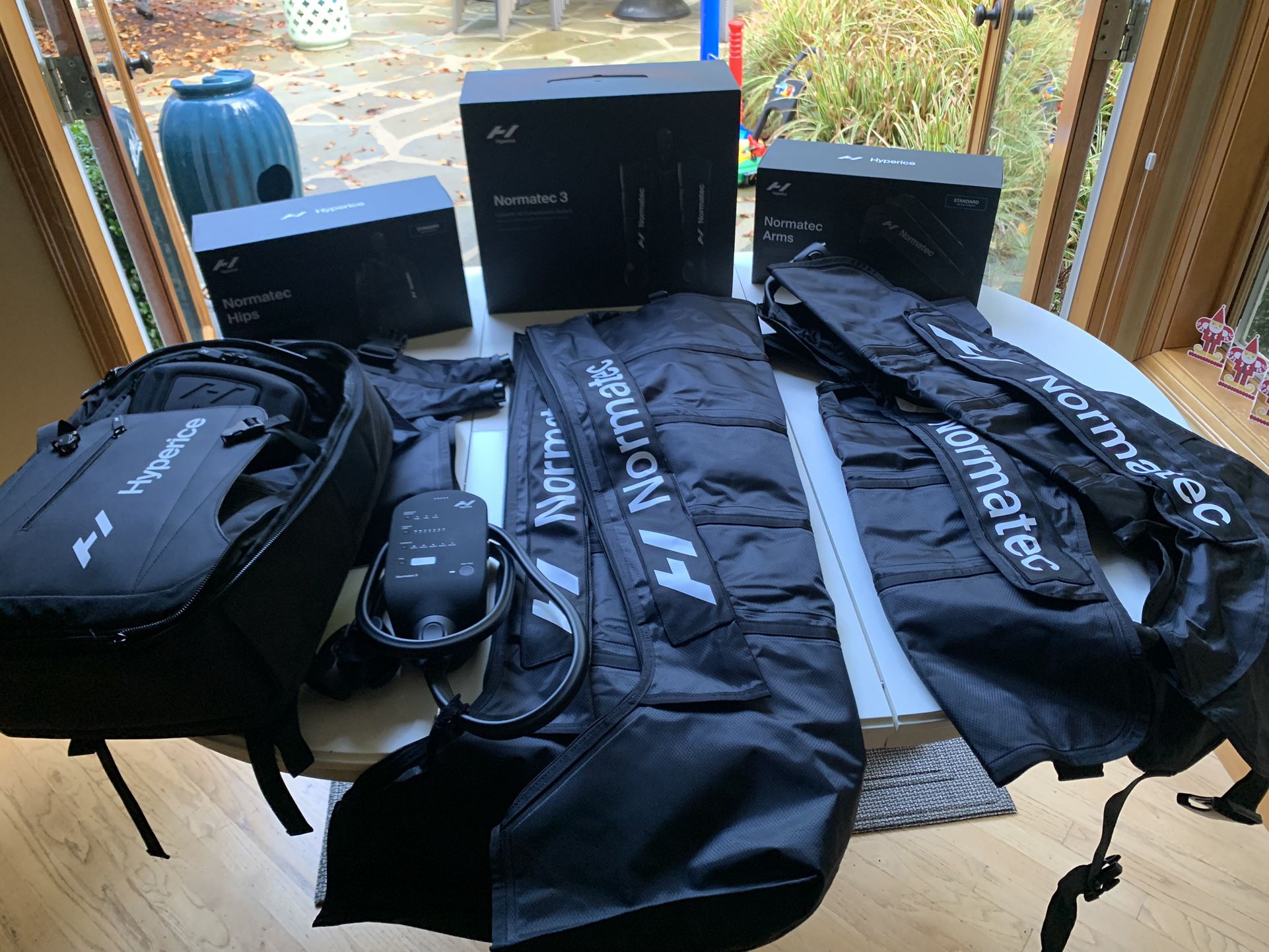 Normatec 3 Full Body + Normatec Backpack