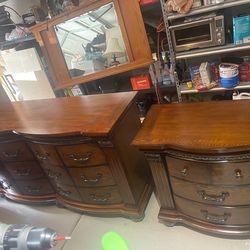 DRESSER  AND MATCHING  NITE  TABLE