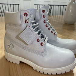 Pilfer wees onder de indruk Vaarwel Timberland LIMITED RELEASE Exotic White Serpent 6” Leather boots Size 8 for  Sale in Arcola, TX - OfferUp