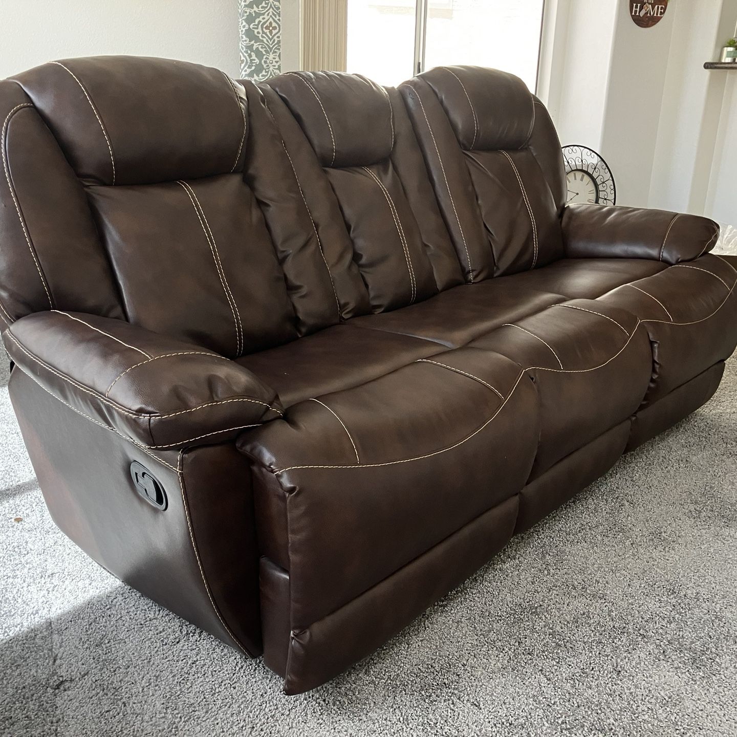 DELIVERY 🚚😀Nice Brown Double Recliner Couch! 