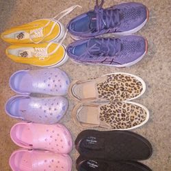 6 Pairs Of Women's Size 9 Shoes