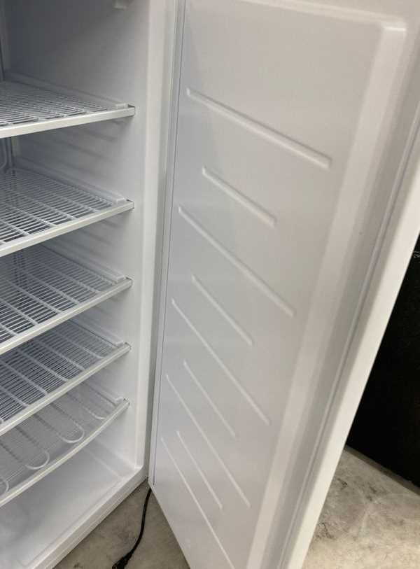 Thomson 🥶 upright freezer🥶TFRF690 TCZ