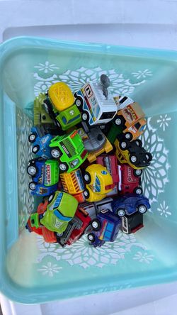 Lot of Toy pull back Vehicles 42