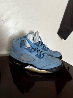Jordan 5 UNC Size 8.5