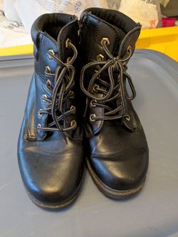 Black Leather Weeboo Lace-Up Ankle Boots