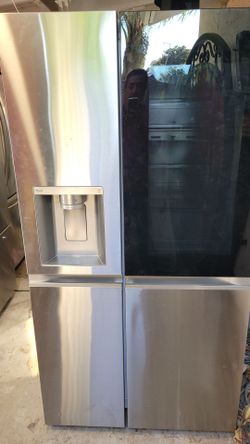 LG REFRIGERATOR WITH INSTAVIEW DOOR FEATURE WORKS GREAT CAN DELIVER ANYWHERE