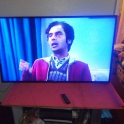 LG 65 INCH TV MODEL UN6950ZUA IN GOOD CONDITION COMES WITH REMOTE CONTROL I CAN TEST IT FOR YOU AT MY ADRESS AFTER 6:00 PM THE TV IS A SMART. 4 K  TV