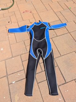 Kids 6-9 yo wet suit 2.5 mm