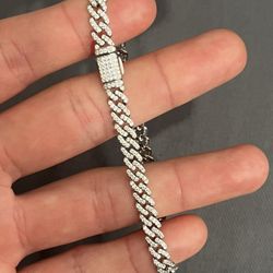Cuban link moissanite bracelet 6mm 7.5 inches