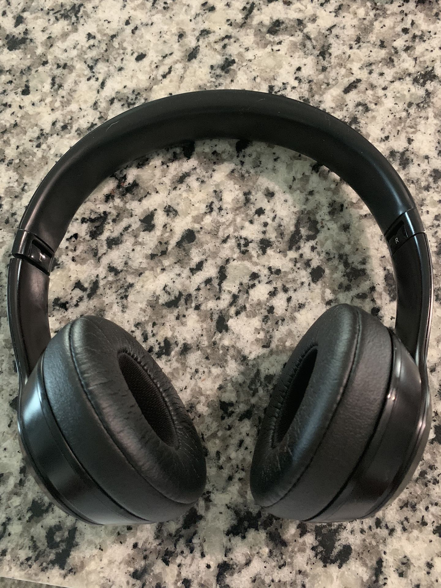 Beats Solo 3s