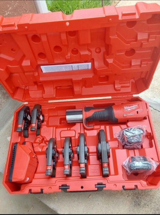 Milwaukee M18 propress