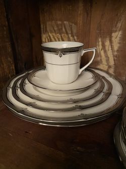 Noritake Ivory china Set