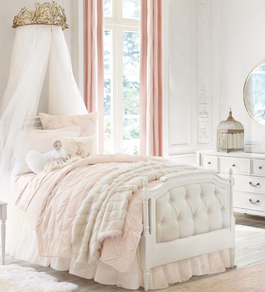Pottery Barn BLYTHE Tufted Bed Vintage Simply White