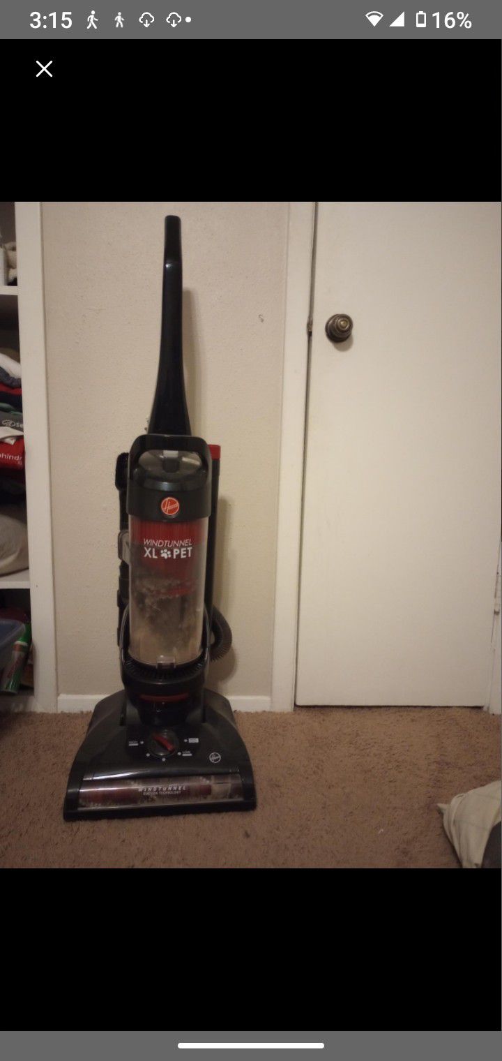 Hoover Wind Tunnel XL Pet Bagless Vacuum Cleaner