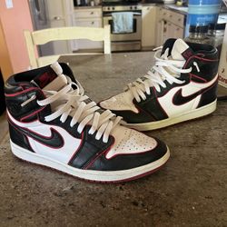 Men’s Jordan Retro 1 Bloodline