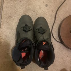 Air Jordan 8 “ Take Flight”