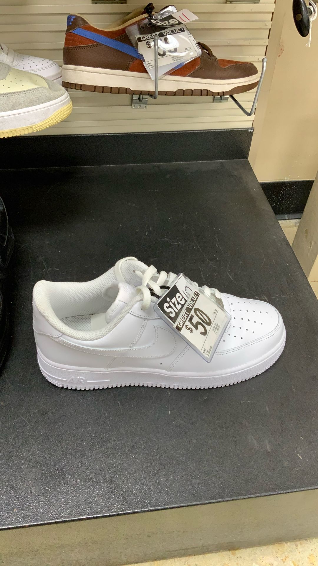 NIKE SHOES