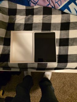 9th Gen Ipad 256 GB