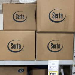 Serta Sleep 233 Thread Count White Goose Feather Comforter for all Seasons