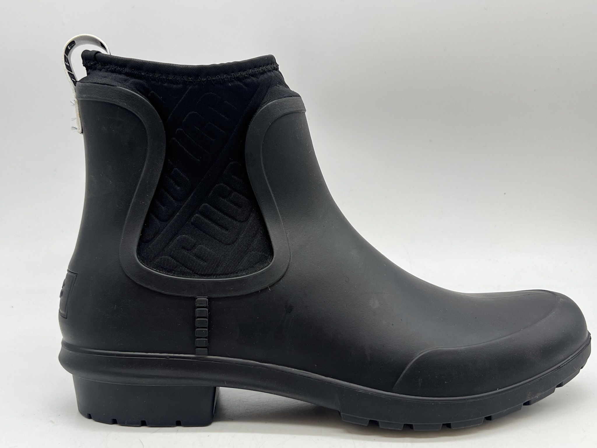 New UGG CHEVONNE ANKLE RAIN BOOTS Waterproof For Women’s Sz 6, Sz 8, Sz 10 In Black