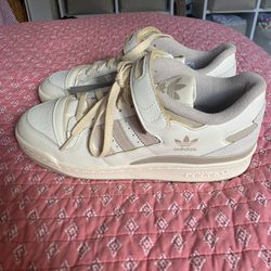 Adidas Forum, Cream and Brown, Size 8 