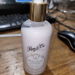 Rose&Co England Body and Hand Lotion 