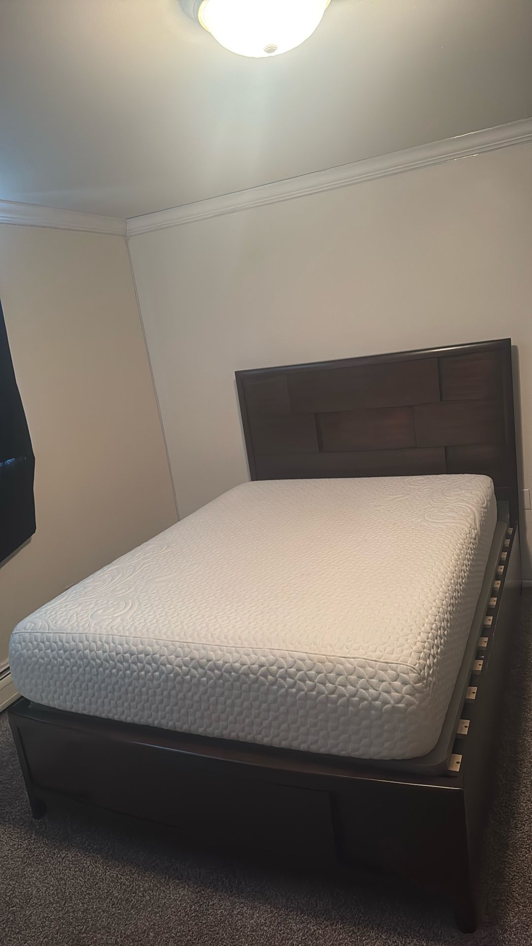 Queen iComfort Mattress & Dark Brown Bed Frame Combo - Excellent Condition