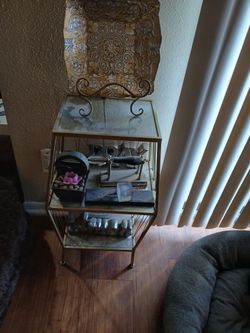 Gold Metal 3-Tier Glass Shelf Stand