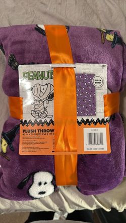 Peanuts Halloween Plush Throw Blanket