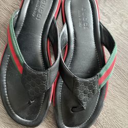 Gucci thong sandals. Hologram Classics.  Great condition. Size 10.  $230
