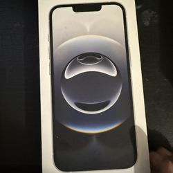 iPhone 16e