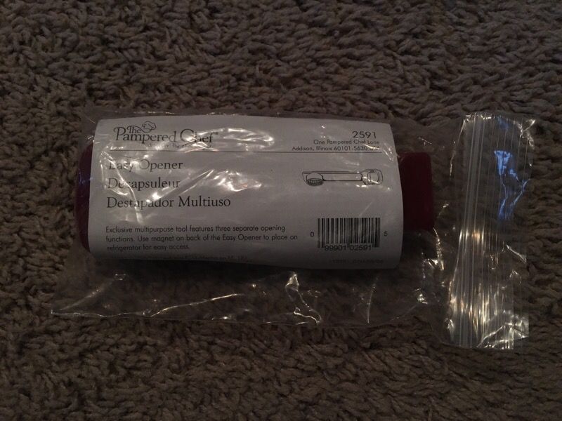 NEW Pampered Chef Easy Opener