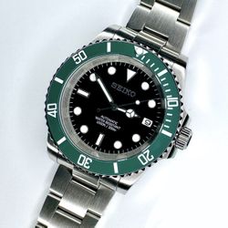 Brand New Automatic Sub Date 🍀 “Verde Mar”  