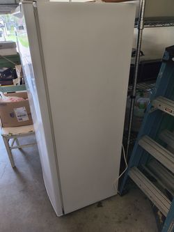 Thomson Midsize FREEZER