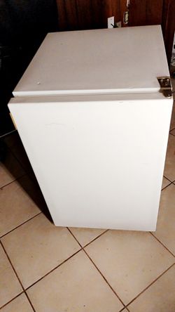 Small Fridge 