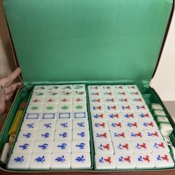 MAH JONGG SET ~  144 TILES with Travel  CASE , NICE Set , Mahjong