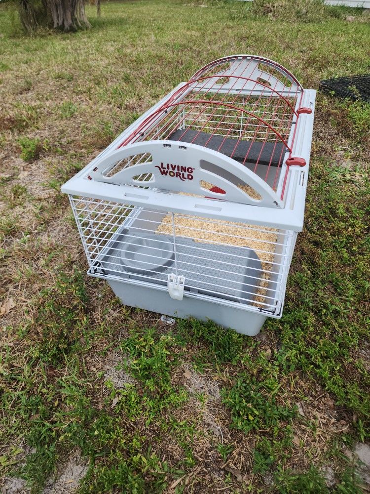 Living World Deluxe Large Animal Cage