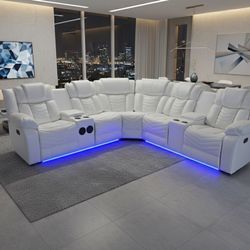 Brand New Power Reclining Sectional Sofa / Sofa Seccional Reclinable Nuevo a Estrenar 🚚