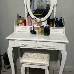 Tocador Y  2 Night Stand