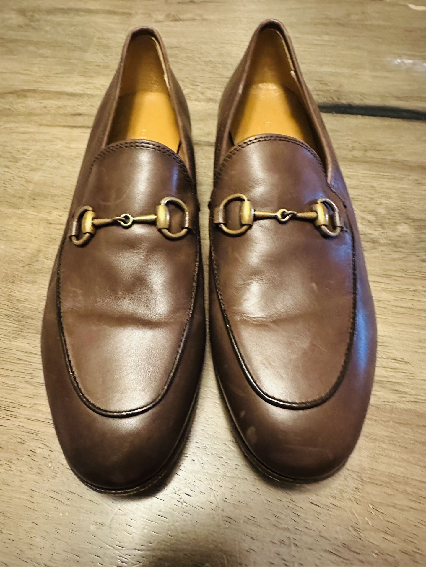 GUCCI SIZE 71/2 LIKE NEW PERFECT CONDITION SHOES REGULAR PRICE ITS $1000 PLUS TAX