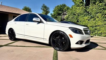2011 Mercedes Benz C300